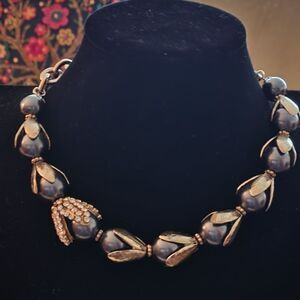 Gorgeous Fashion Jewelry Statement Necklace.